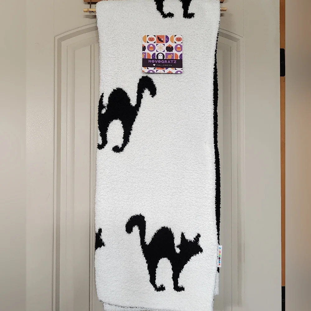 Novogratz Black Cat Sherpa Throw Blanket Reversible